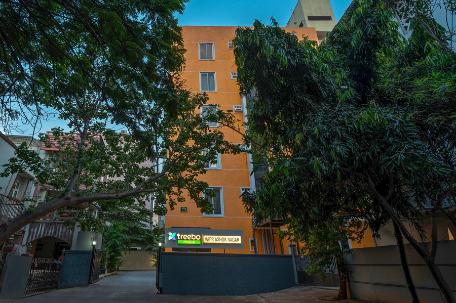 treebo premium vapr ashok nagar