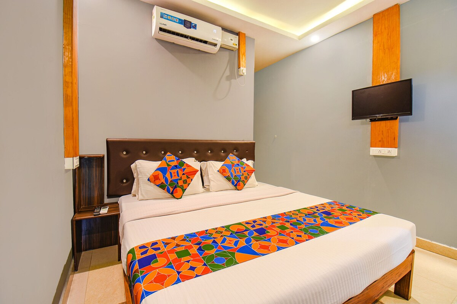 yogitree beach resort and cafe
