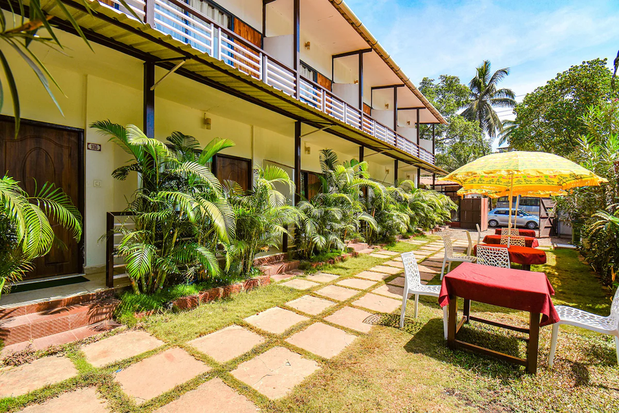 Yogitree Beach Resort And Cafe,Morjim Beach-North Goa,3 star