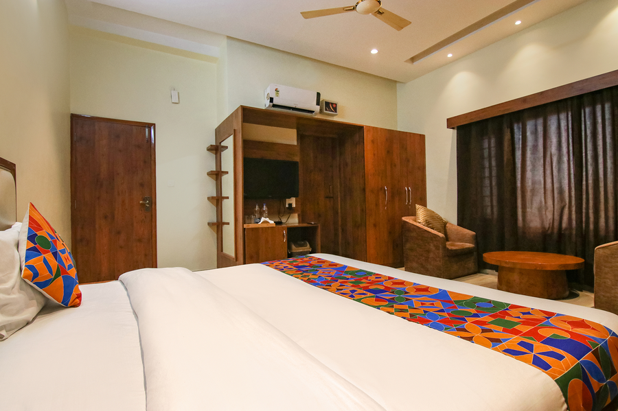 fabhotel k9 regency