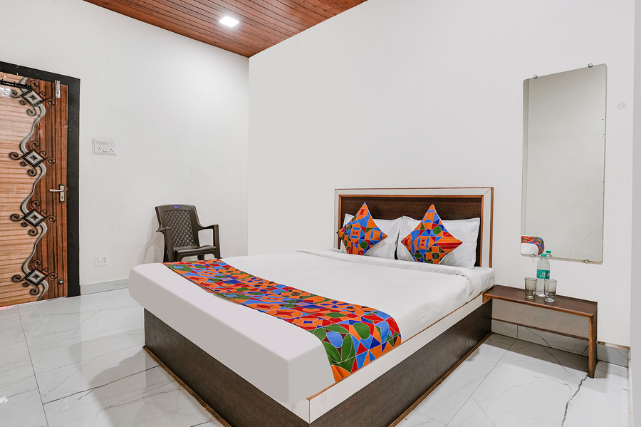 hotel sai lodging i