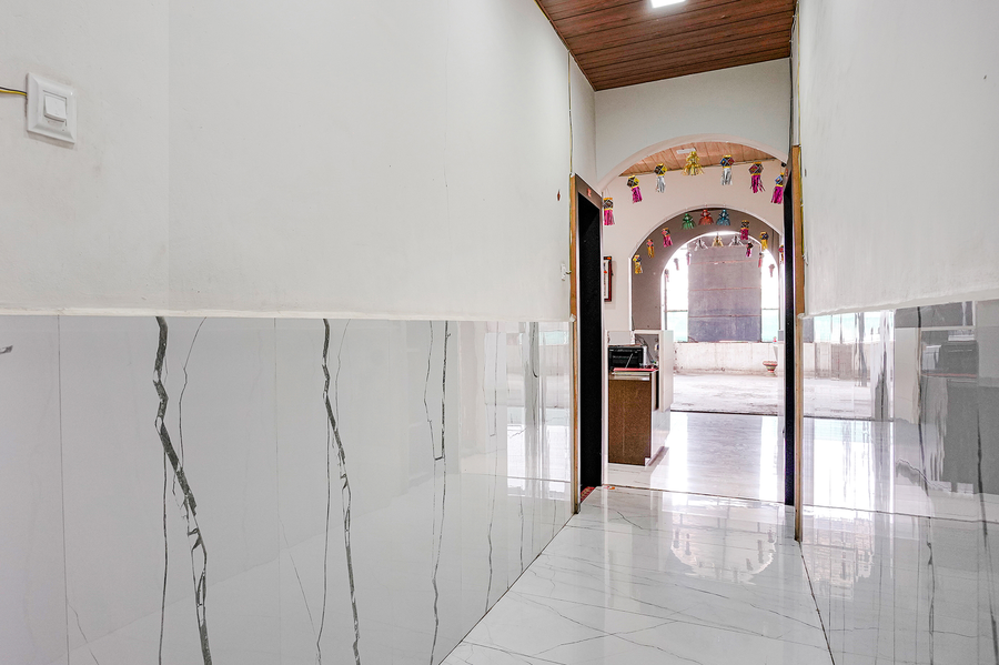 hotel sai lodging i