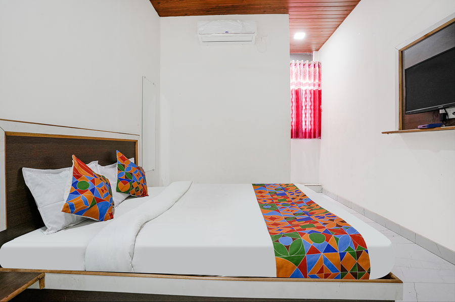 hotel sai lodging i