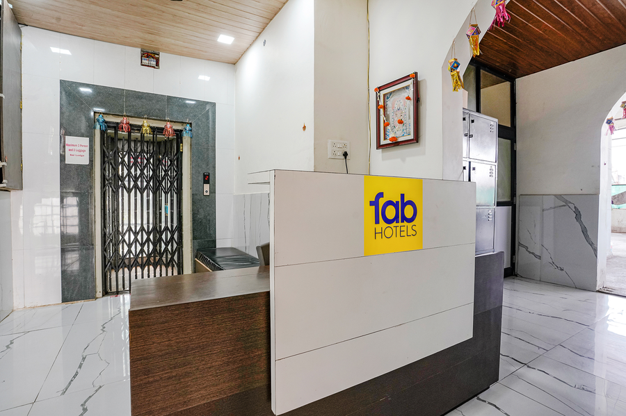 hotel sai lodging i