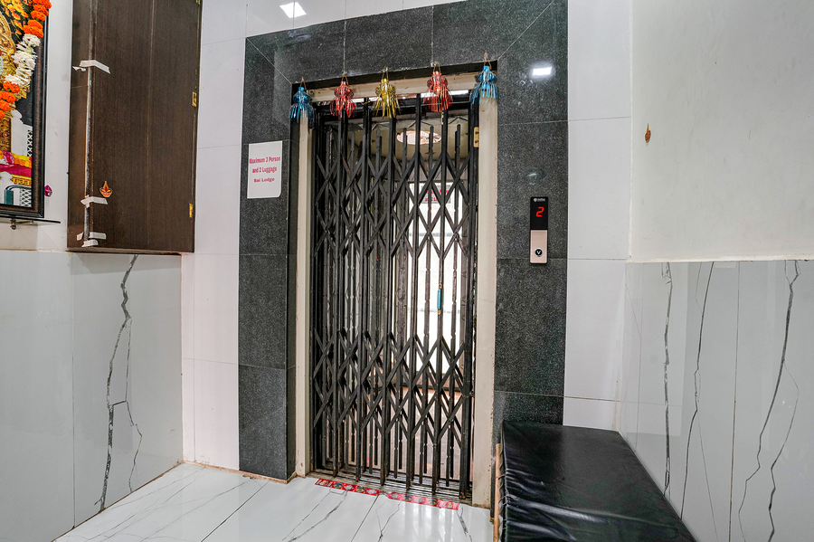 hotel sai lodging i