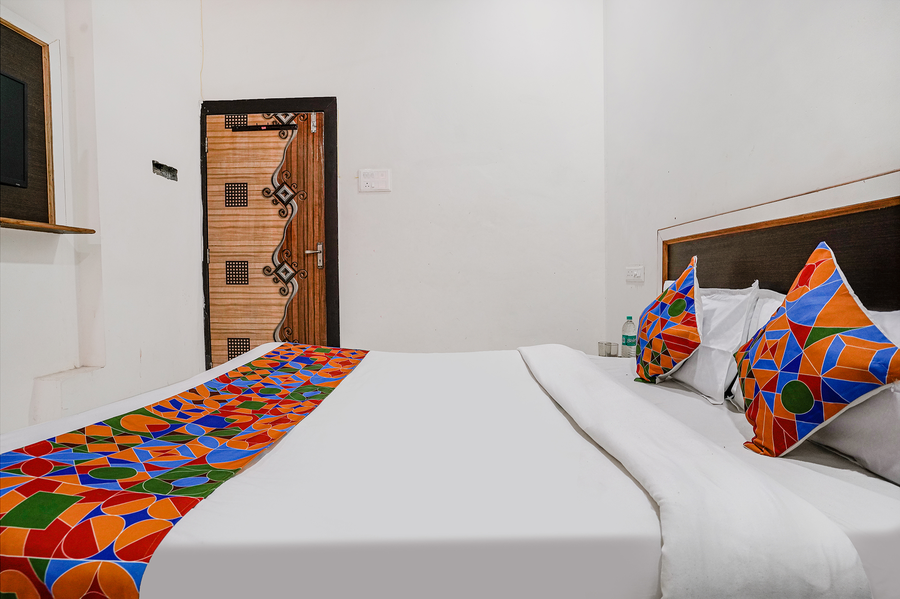 hotel sai lodging i