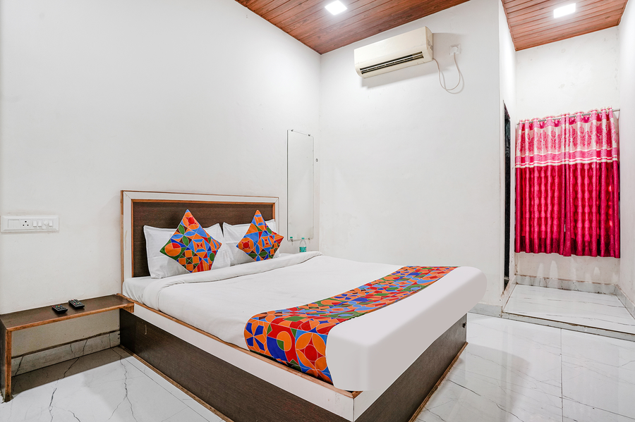 hotel sai lodging i