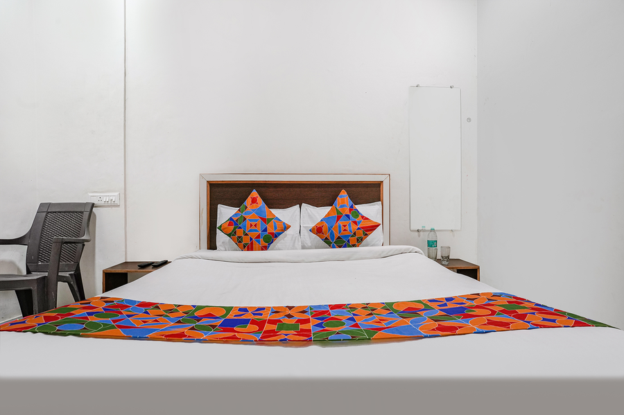 hotel sai lodging i