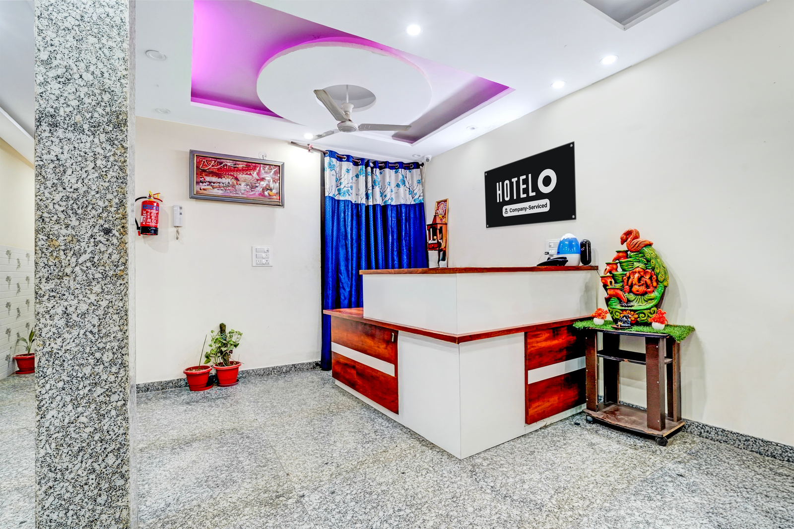 hotel o sector 52 chandigarh isbt road formerly hari residency