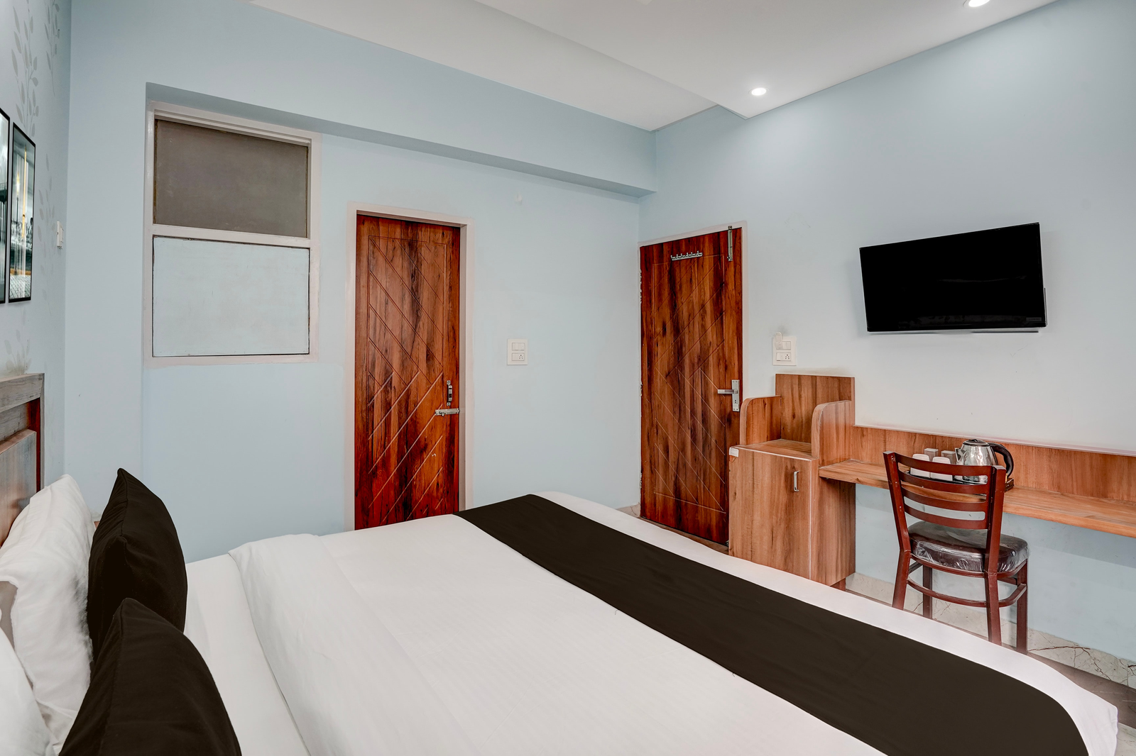 hotel o sector 52 chandigarh isbt road formerly hari residency