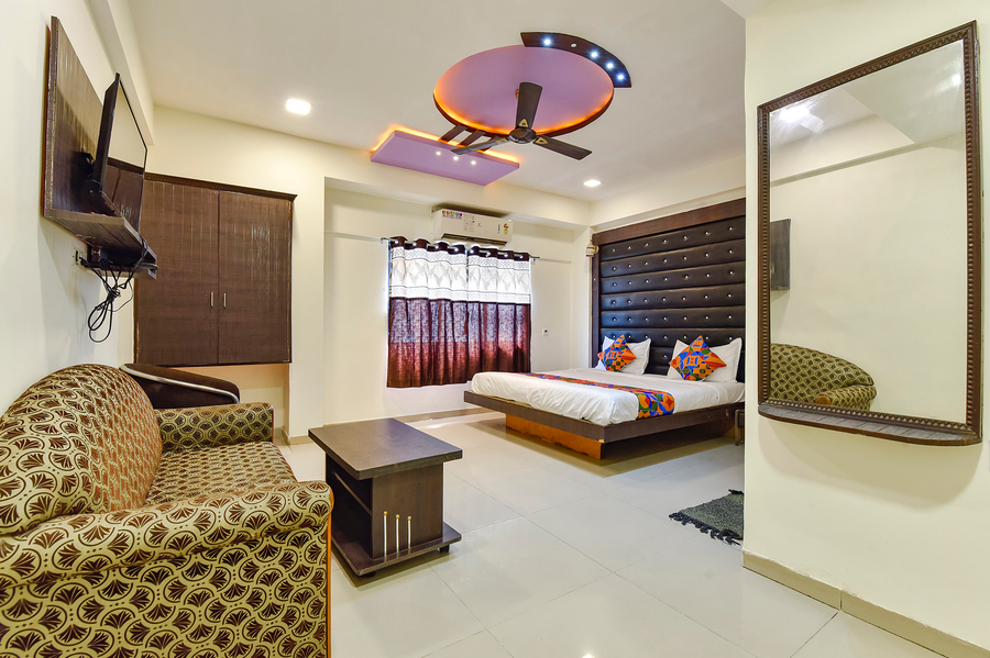 fabhotel crystal inn ii