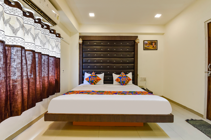 fabhotel crystal inn ii