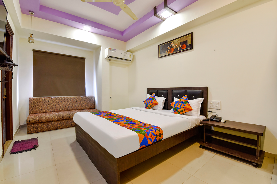 fabhotel crystal inn ii