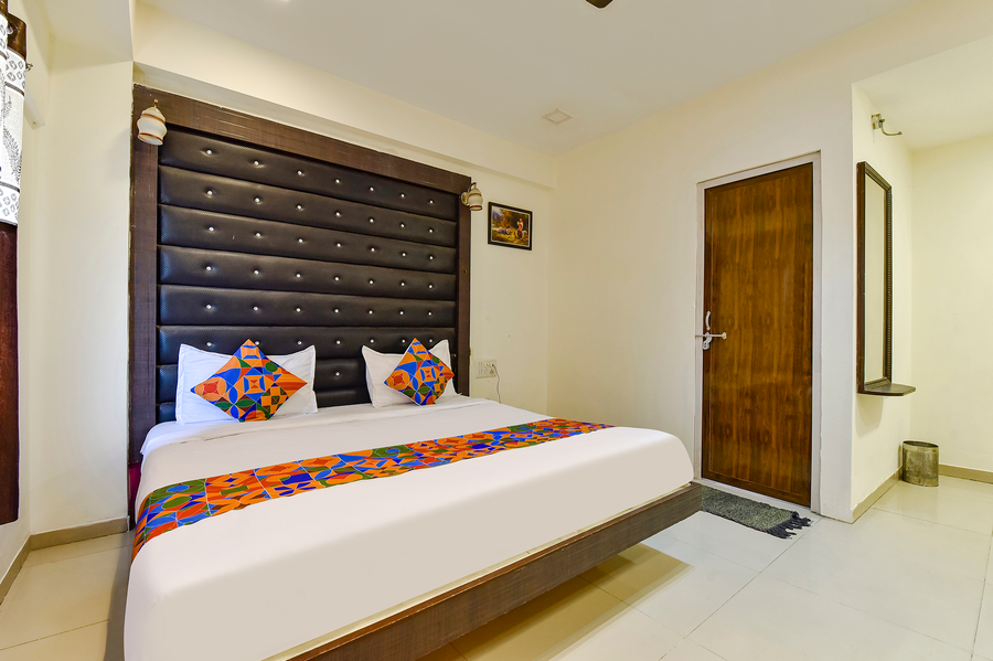 fabhotel crystal inn ii