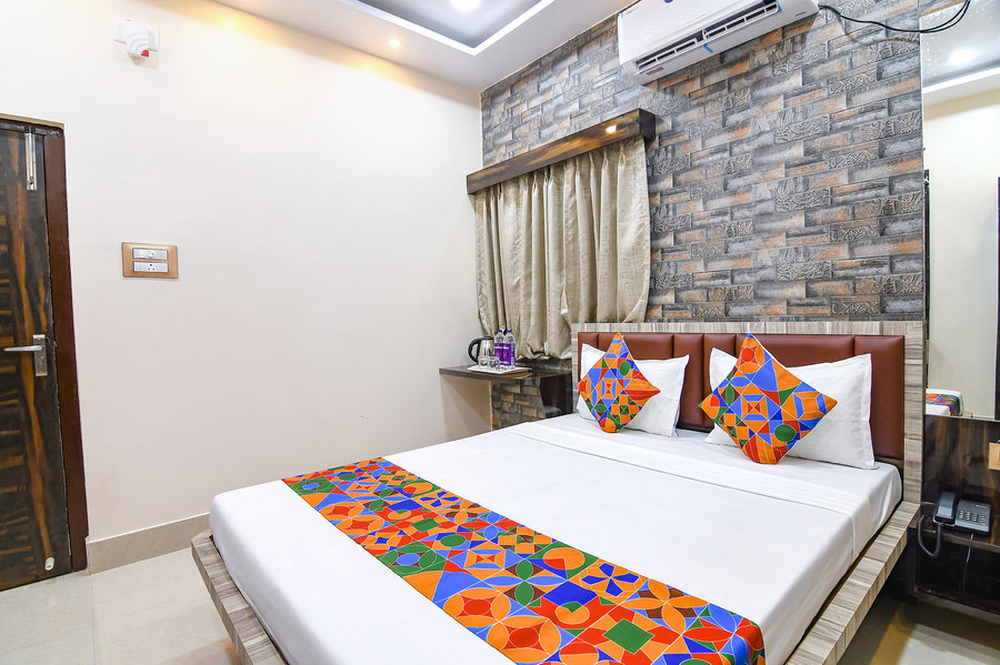 fabhotel sriya