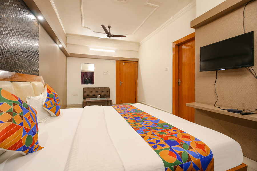 Fabhotel Neena Palace,LALGHATI,3 star
