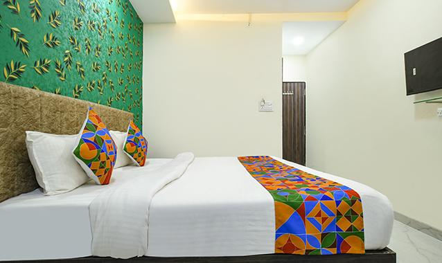 Fabexpress Dev Shree Palace,KHAJRANA,3 star