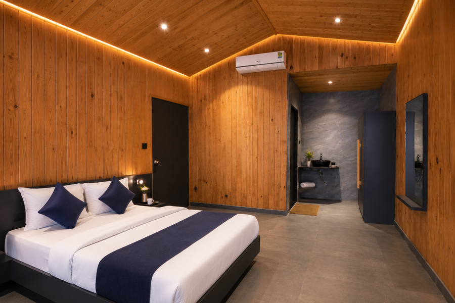 shreephal luxurious resort