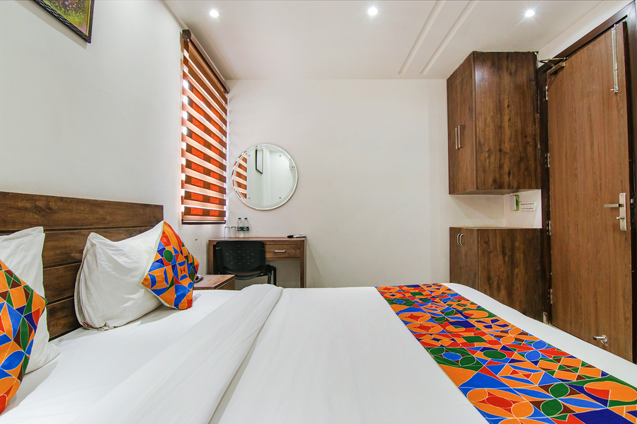 fabhotel moro rohini sector 4