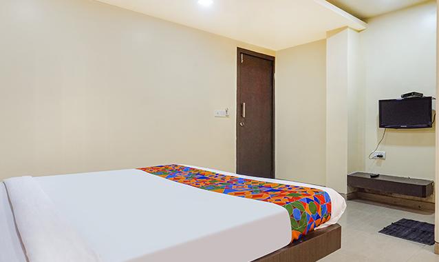 Via Sun N Shine,,3 star