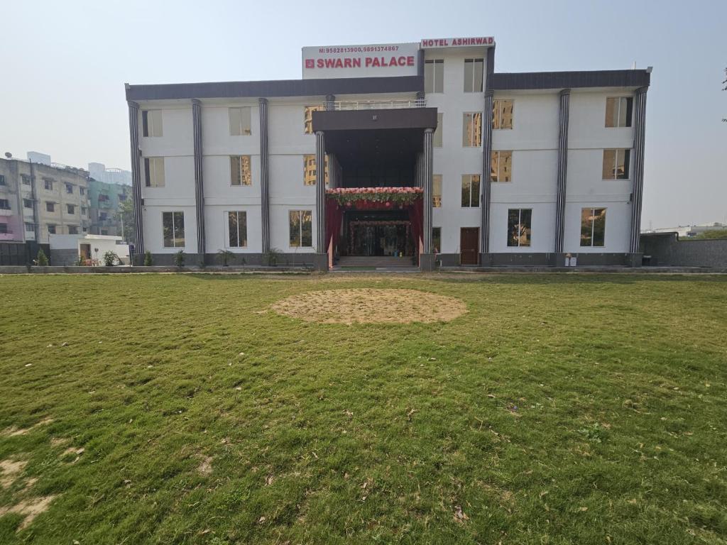 Hotel Ashirwad,,3 star