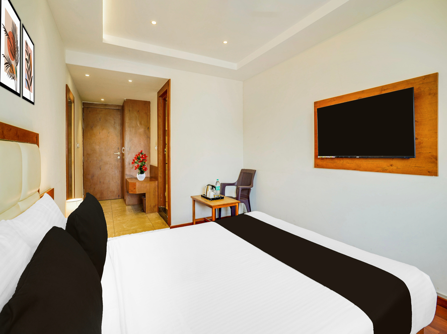 super townhouse ramamurthy nagar west formerly phoenix hotel