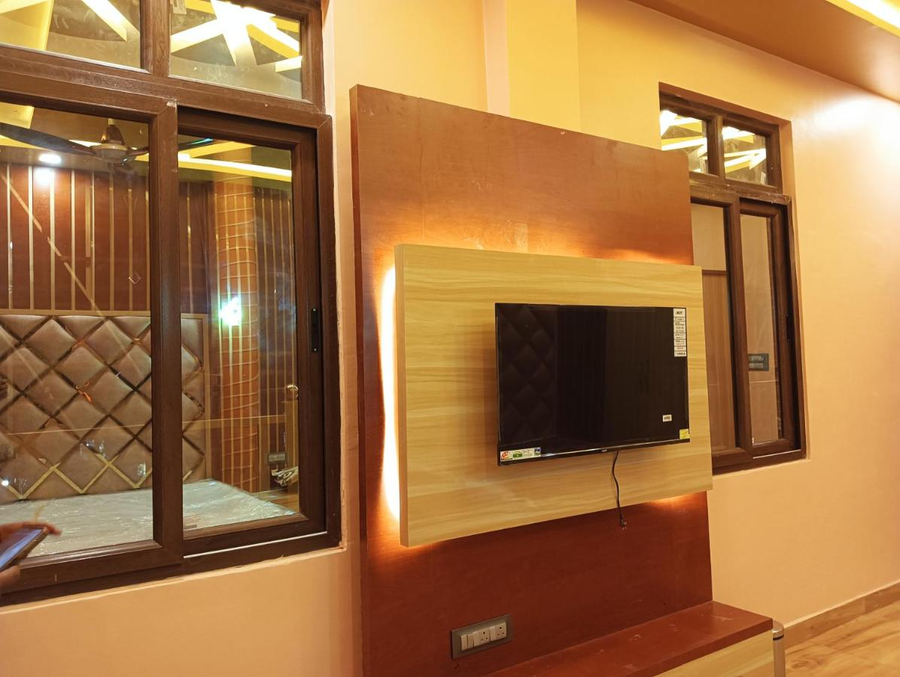 Hotel Ashok Vihar,Rampur Colony,3 star