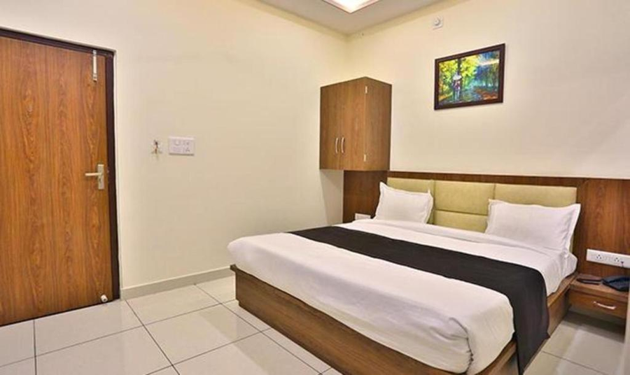 Fabhotel Prime Shree Dev Prime,,3 star