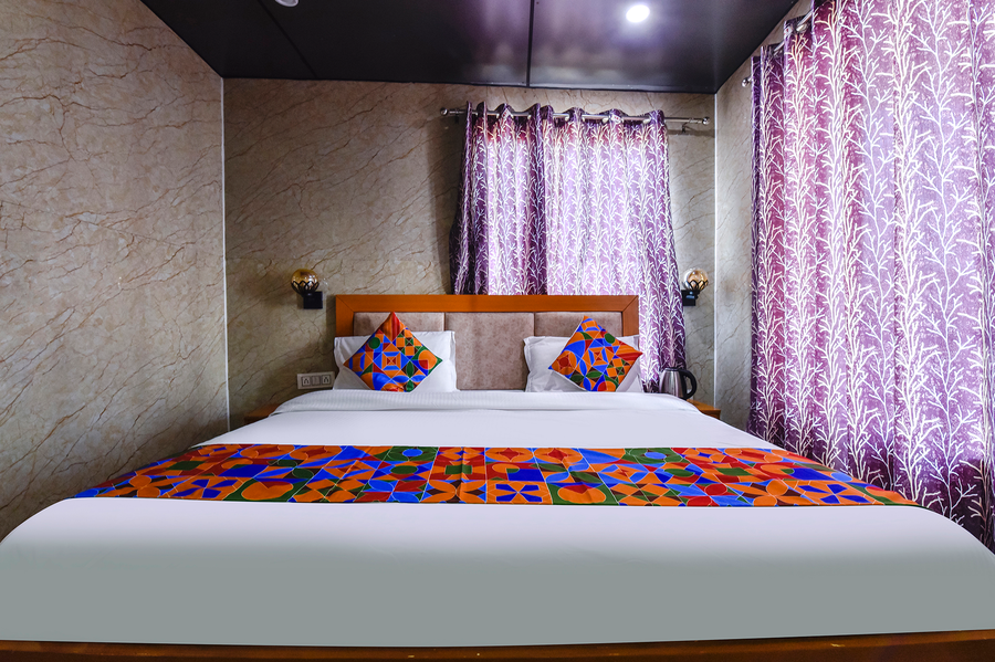 Fabexpress Neilkanth,DHANAULTI ROAD,3 star
