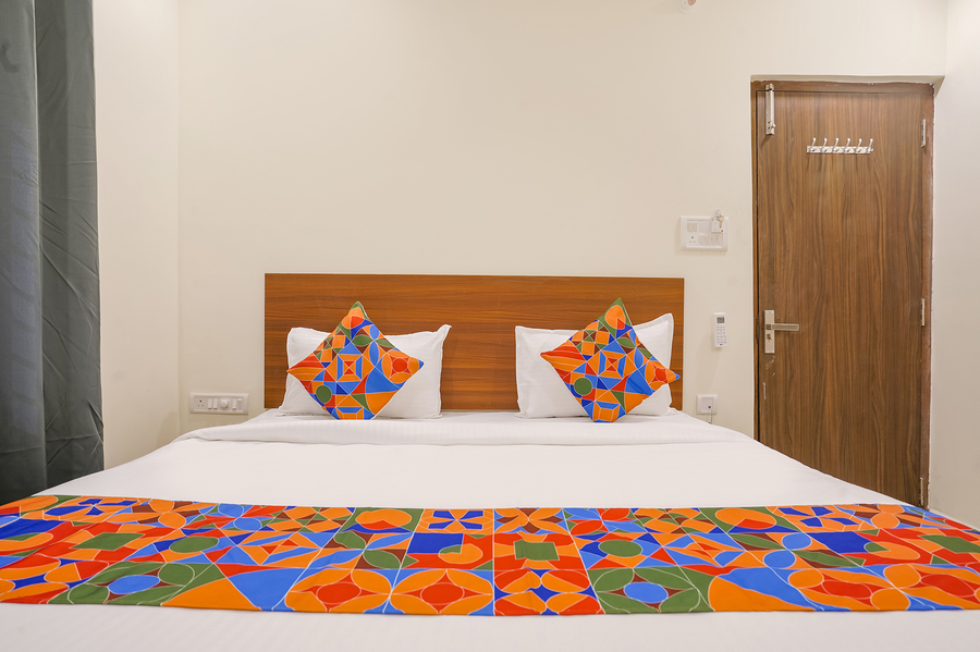 fabhotel air live nr ameerpet metro station