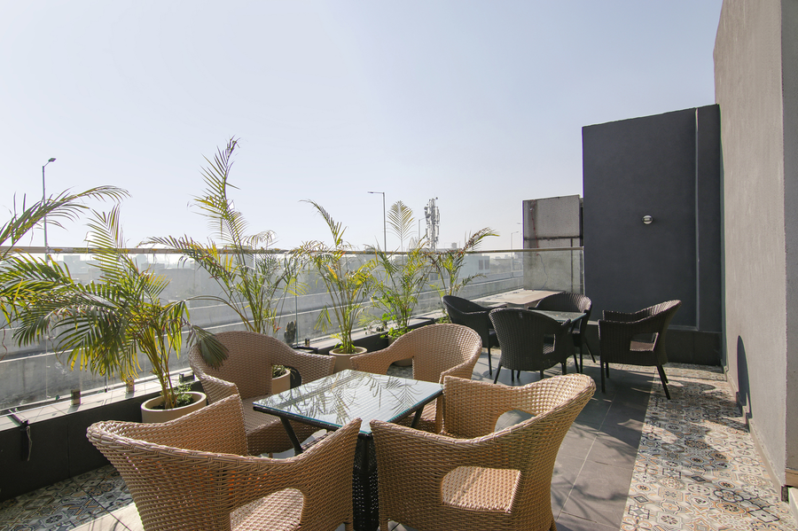Fabhotel Prime K9 Crown,PAKHOWAL ROAD,3 star