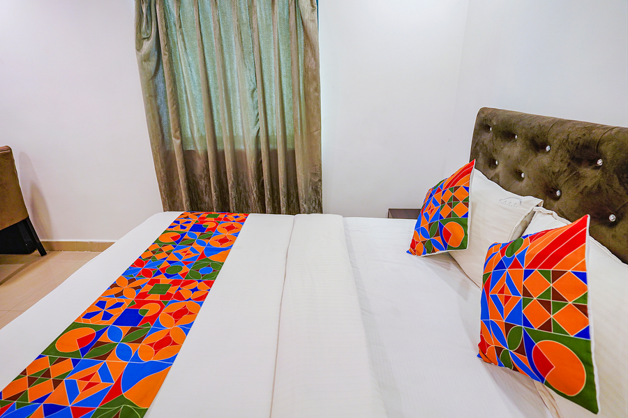 fabhotel earth nr guindy industrial estate