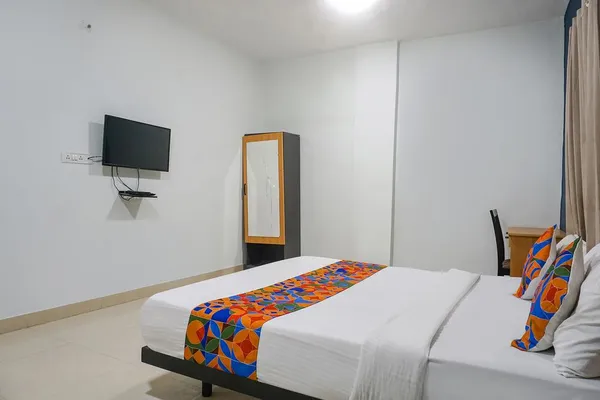 fabhotel silver oak