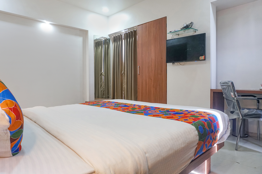 fabhotel emersion residency