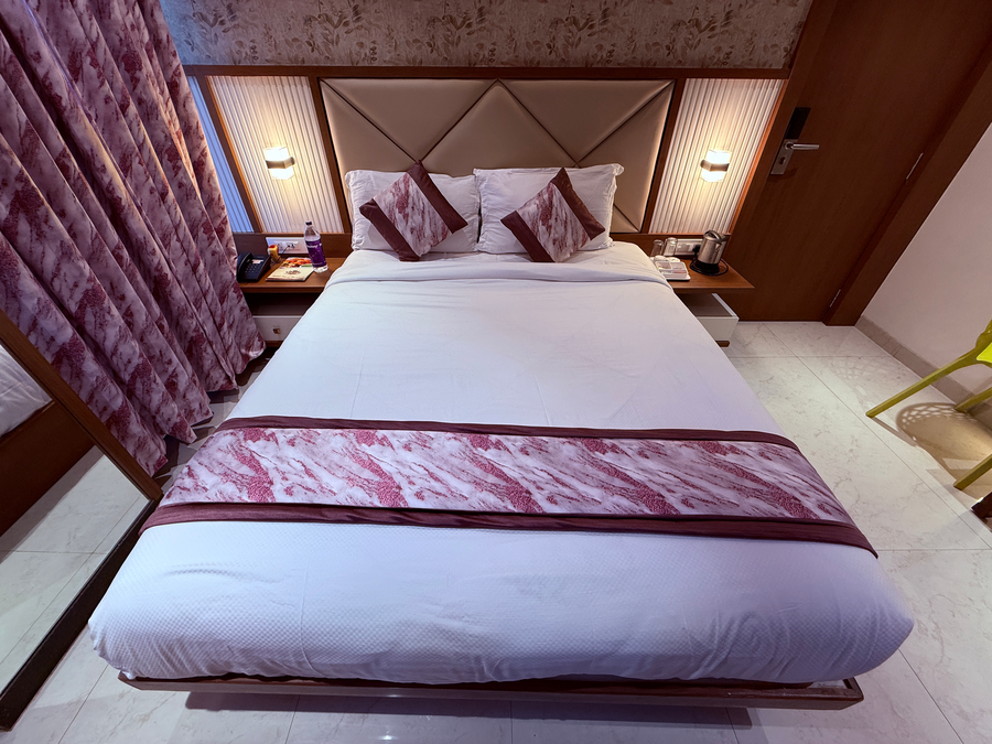 hotel pearl residency