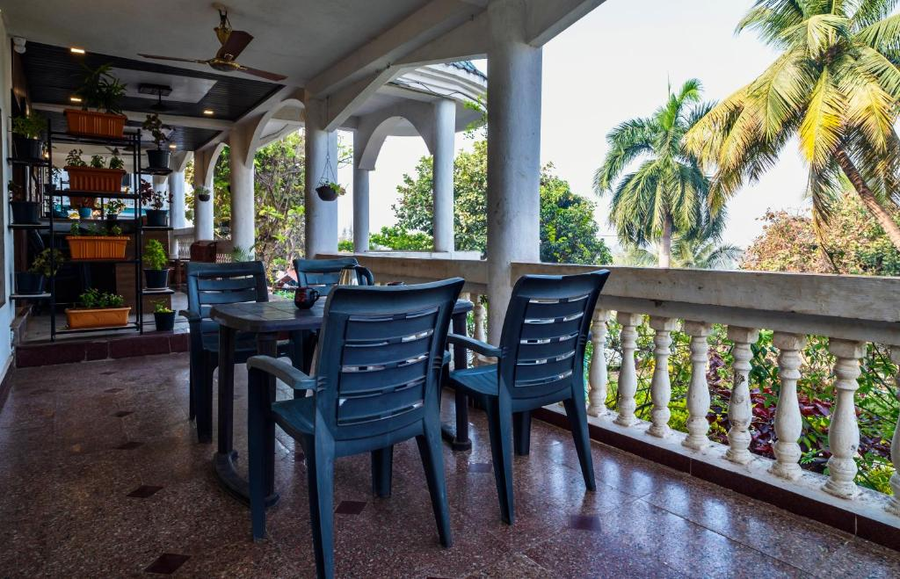 sea esta resort and cafe kashid beach