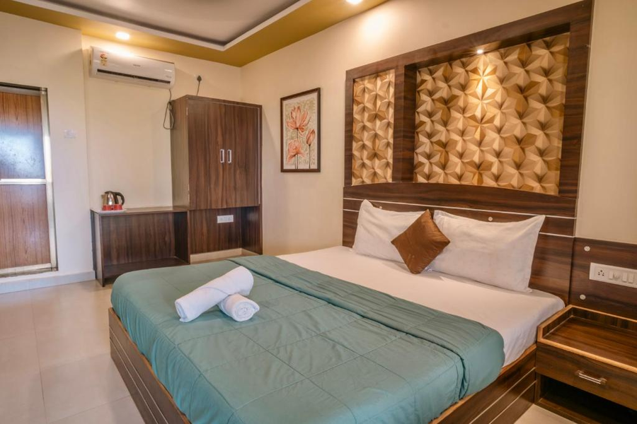 sea esta resort and cafe kashid beach