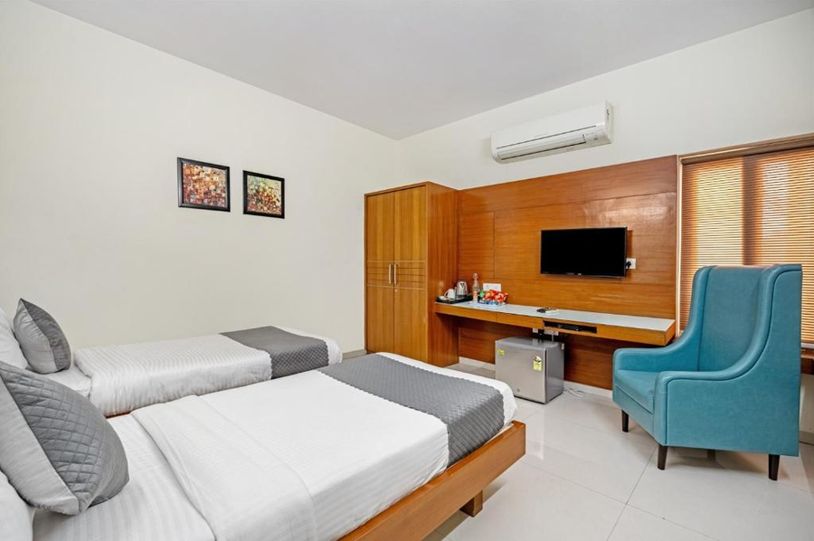 westside hotel gachibowli