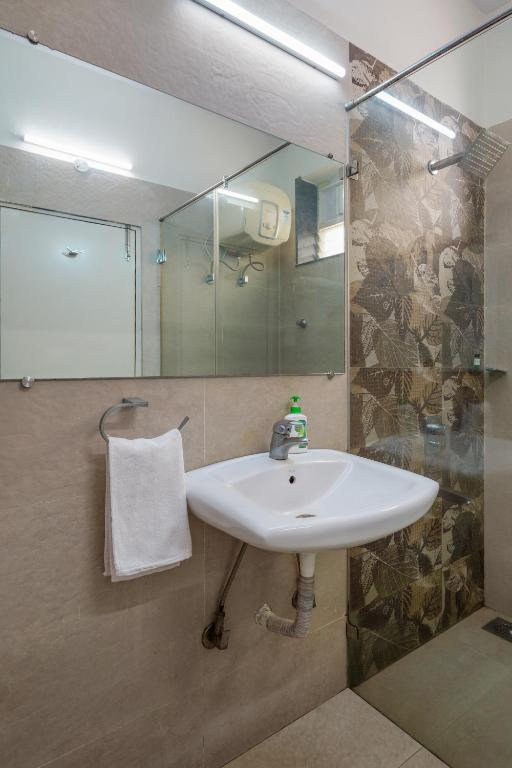 westside hotel gachibowli
