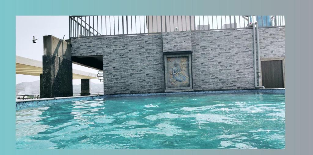 Hotel Clover Inn,,3 star