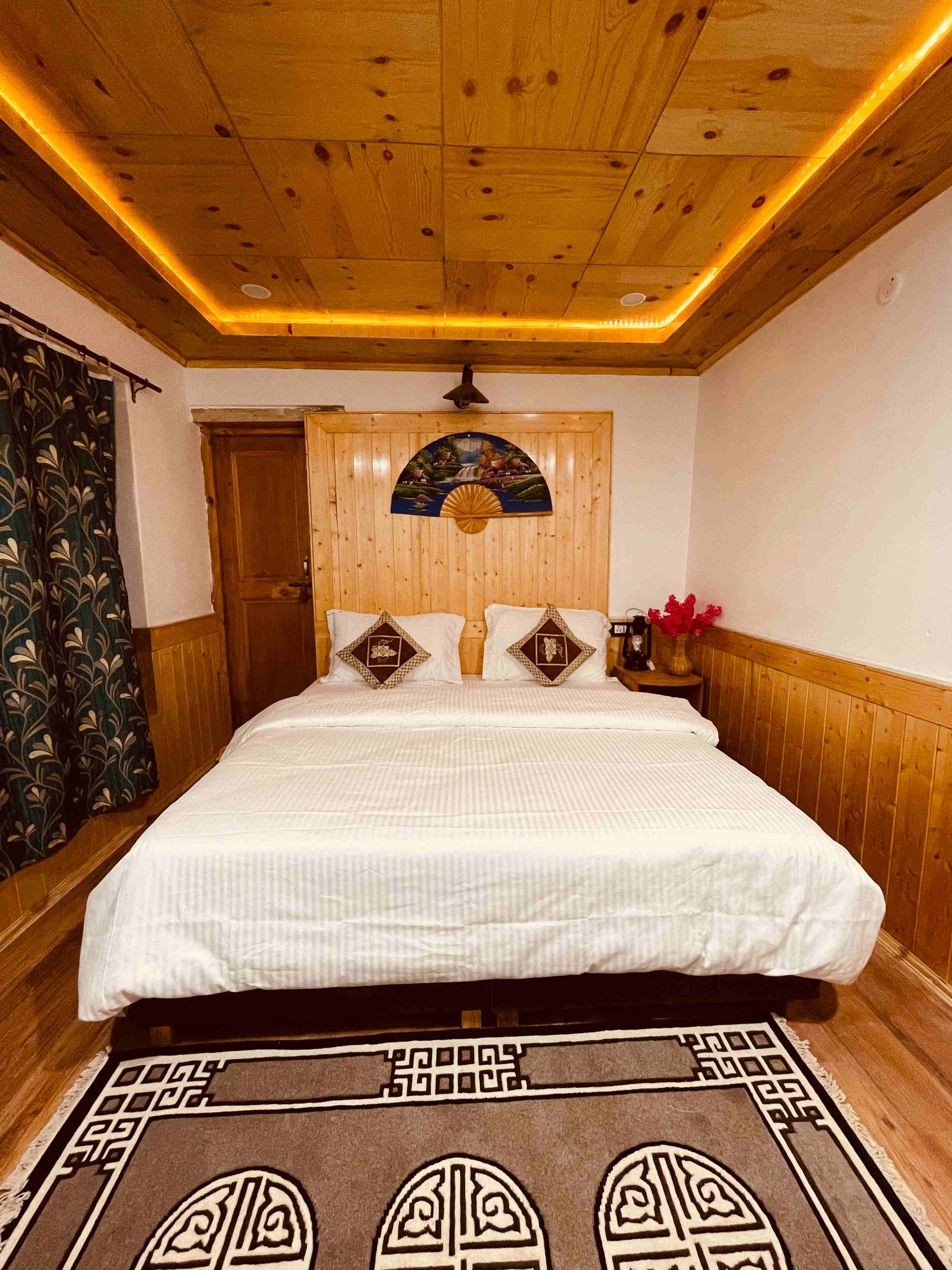the kesar guest house sumoor