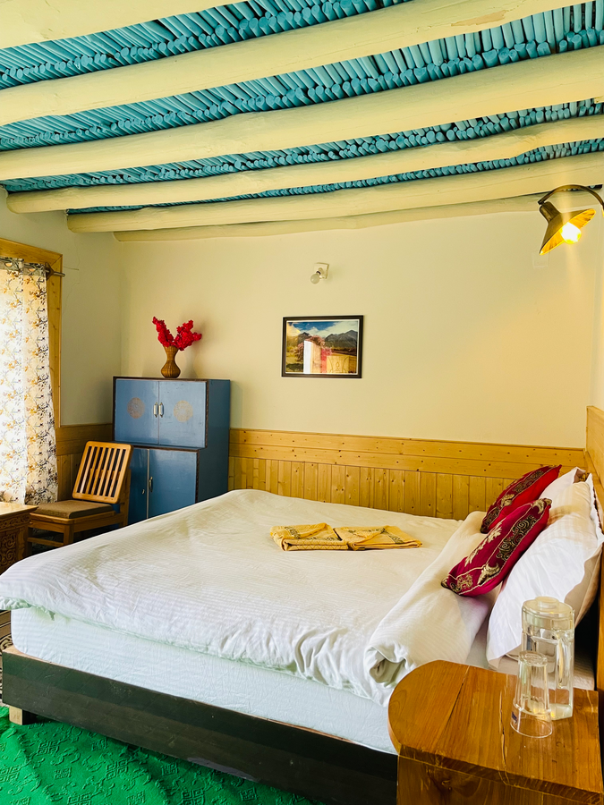 the kesar guest house sumoor