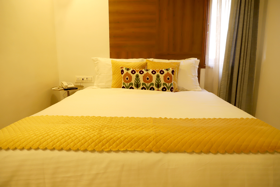 Hotel Hinduja Empire,,3 star