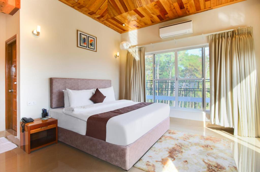 la nicholas lake view by summit hotels