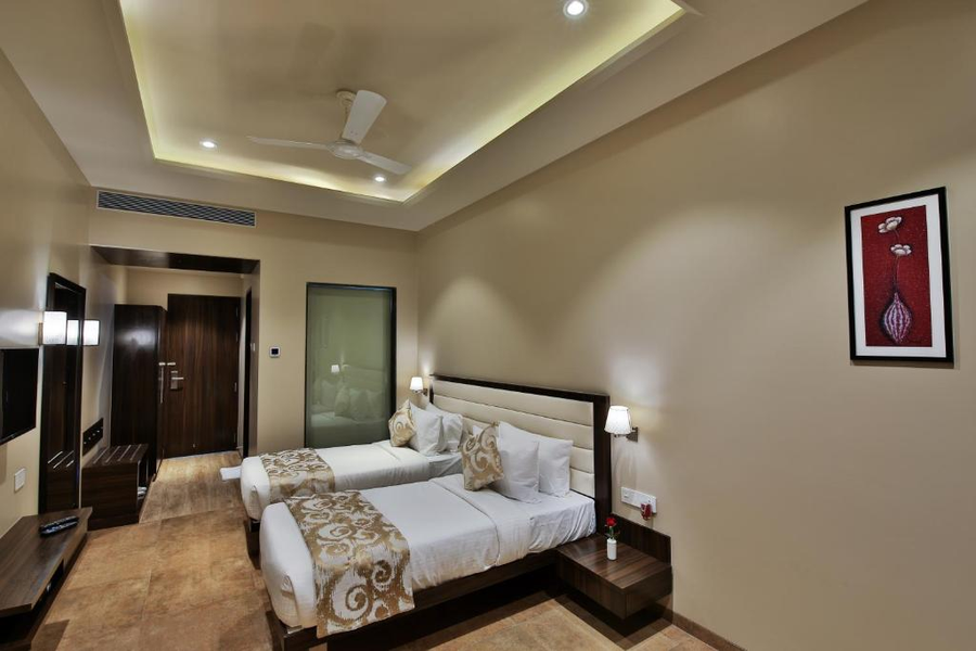 enrise by sayaji ahmednagar