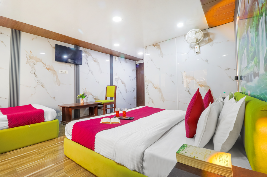 hotel the amar grand