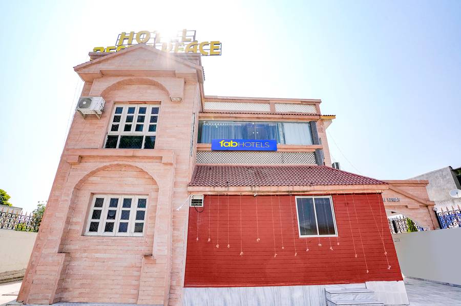 Hotel Rest And Peace,Near Ahmedabad Airport,3 star