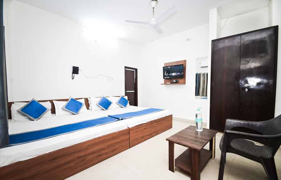 hotel apoorv