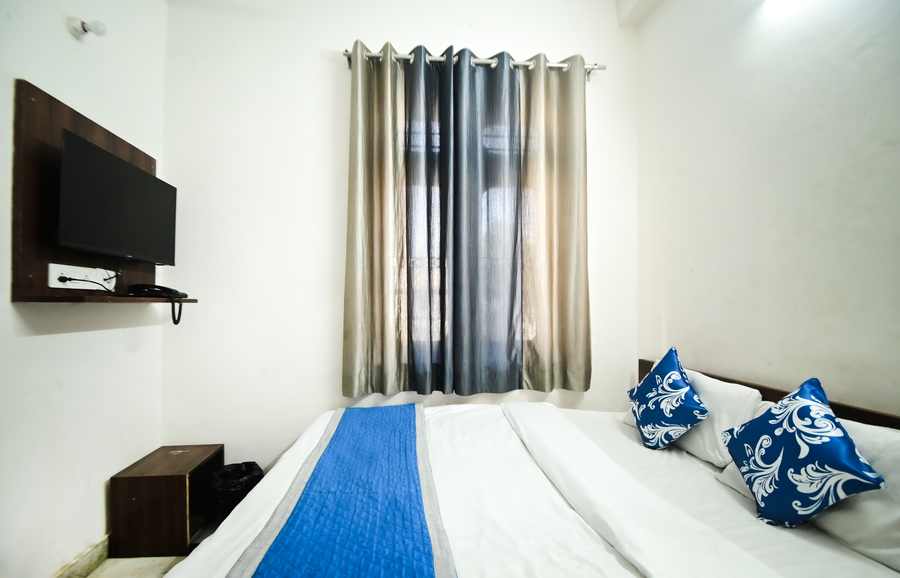 hotel apoorv