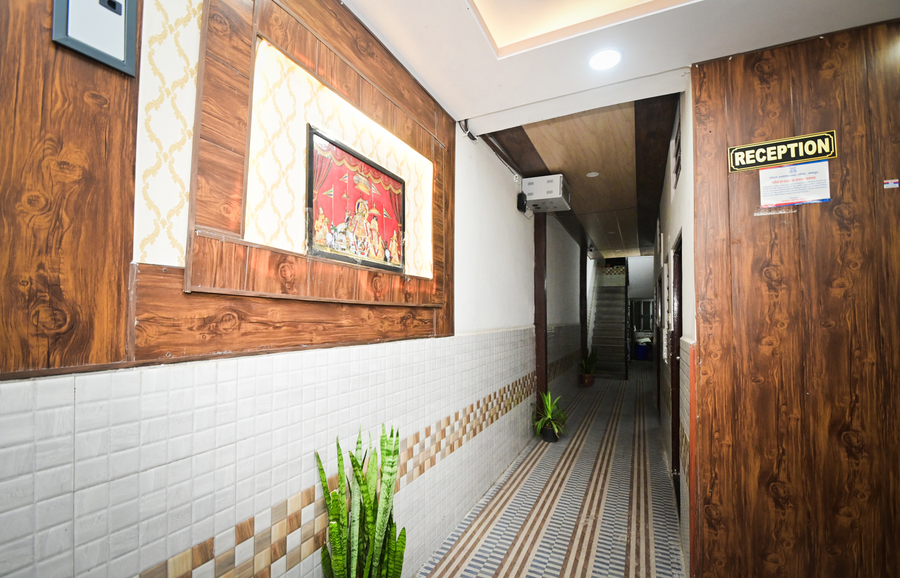 hotel apoorv